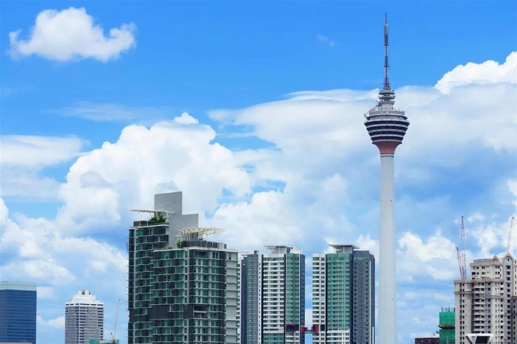 Apartemen Cozy In Center With Free Parking -1d *